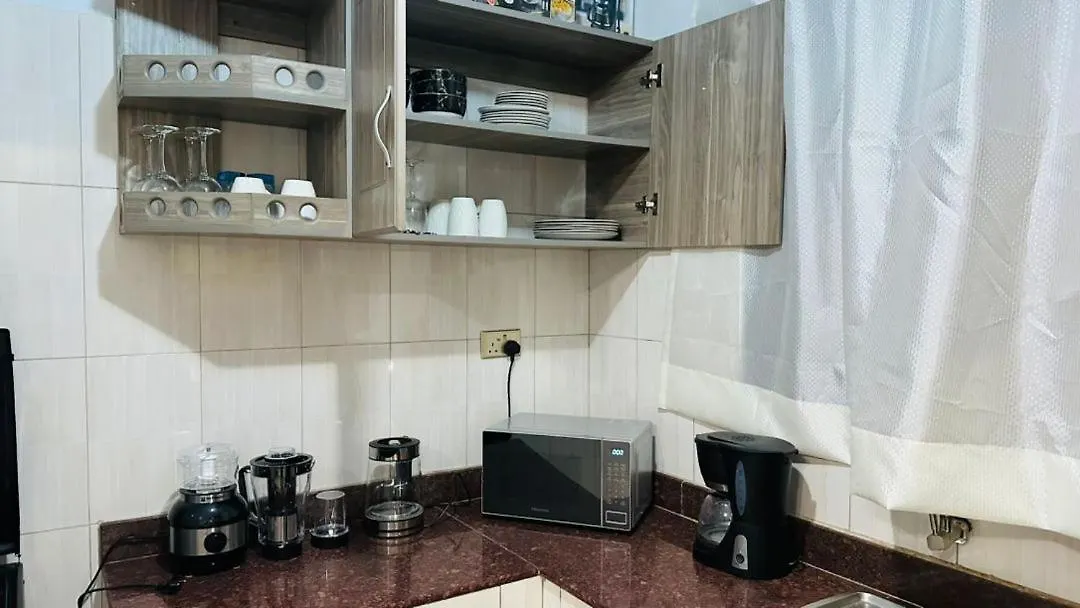 Mec Furnished Apartments Kampala 0*,